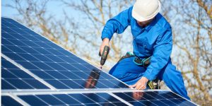 Installation Maintenance Panneaux Solaires Photovoltaïques à Saint-Eugène